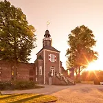 Schloss Hertefeld & Hertefeldhof 4* Weeze