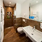 Schloss Hertefeld & Hertefeldhof 4* וייץ