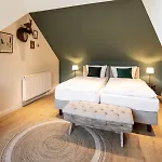 מלון Schloss Hertefeld & Hertefeldhof 4*