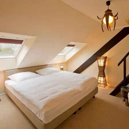 Hotel Schloss Hertefeld & Hertefeldhof 4*