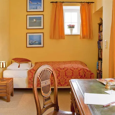 Schloss Hertefeld & Hertefeldhof 4* Weeze