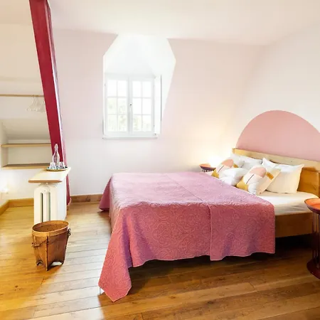 Schloss Hertefeld & Hertefeldhof 호텔 비체