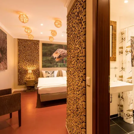Otel Schloss Hertefeld & Hertefeldhof Weeze