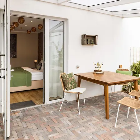 Hotell Schloss Hertefeld & Hertefeldhof 4*