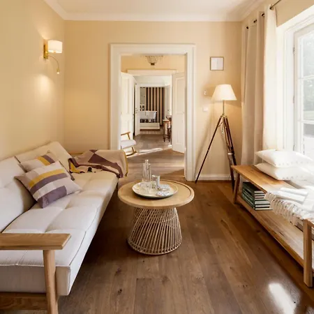 Schloss Hertefeld & Hertefeldhof 4* Weeze