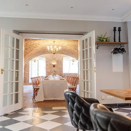 Hotel Schloss Hertefeld & Hertefeldhof 4*