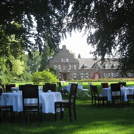Schloss Hertefeld & Hertefeldhof 4* Weeze