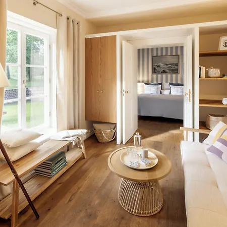 Schloss Hertefeld & Hertefeldhof 4* Weeze
