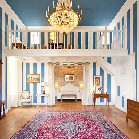 Schloss Hertefeld & Hertefeldhof 4* Weeze