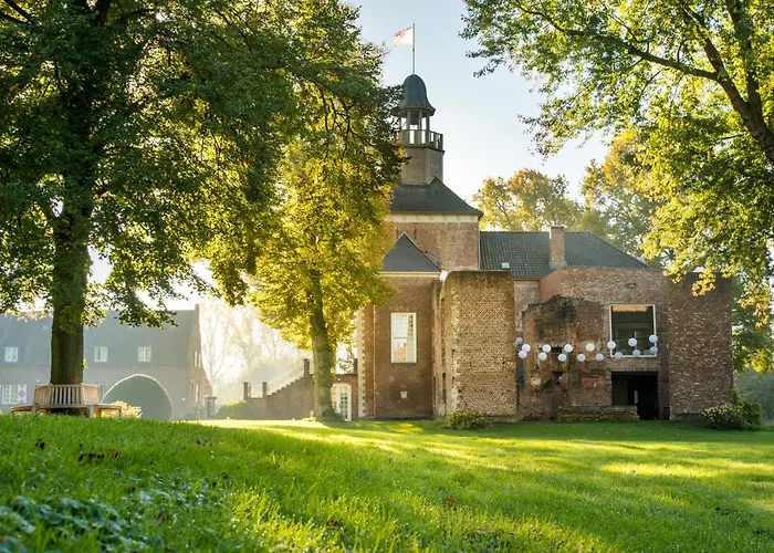 Schloss Hertefeld & Hertefeldhof Отель