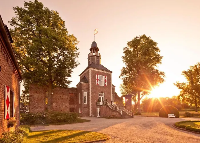 Schloss Hertefeld & Hertefeldhof 4* Веце