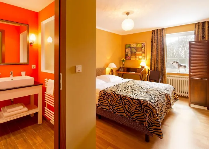 Schloss Hertefeld & Hertefeldhof 4*