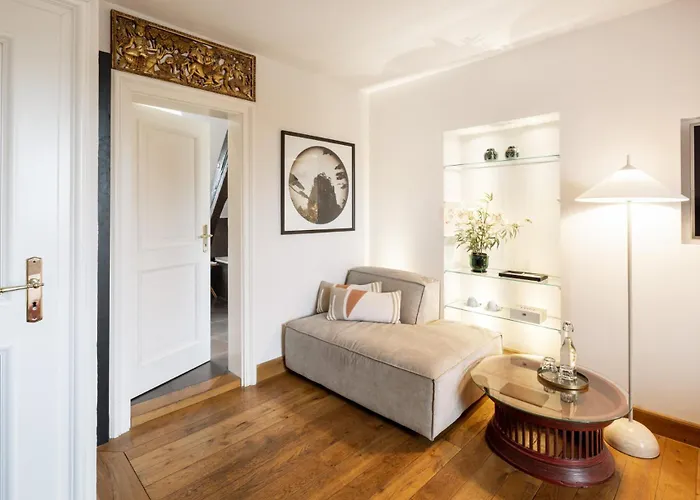 Schloss Hertefeld & Hertefeldhof Отель 4*