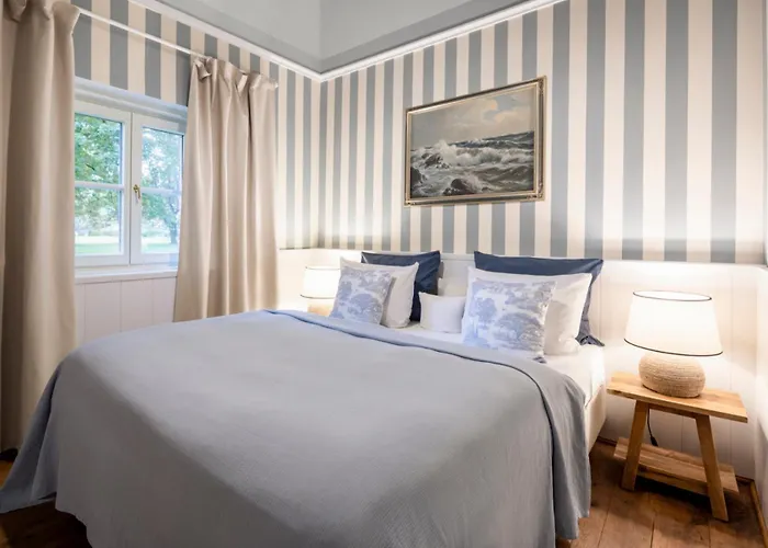 Schloss Hertefeld & Hertefeldhof Веце