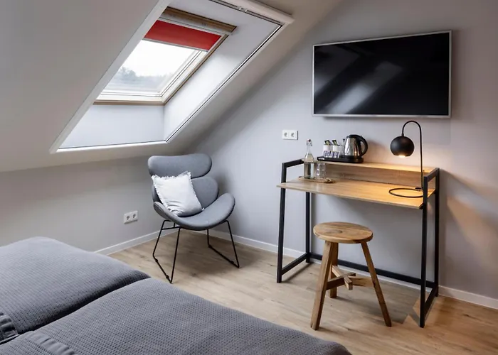 Отель Schloss Hertefeld & Hertefeldhof 4*