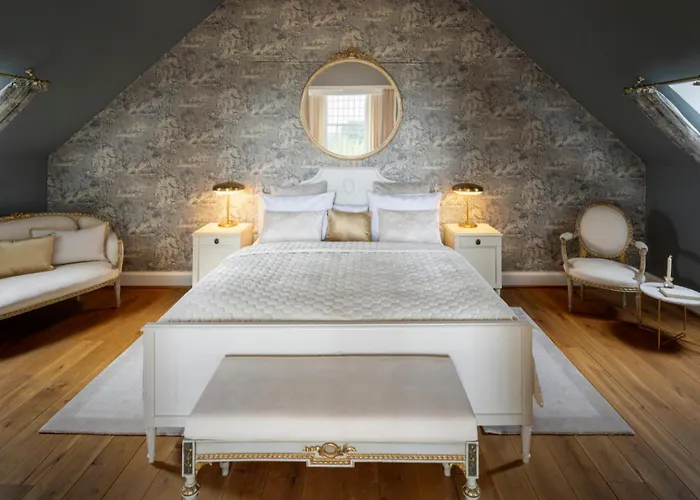 Hotel Schloss Hertefeld & Hertefeldhof Weeze