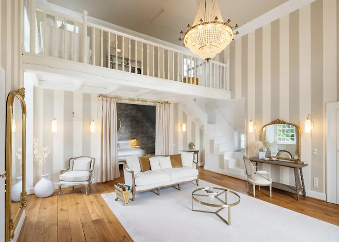 Отель Schloss Hertefeld & Hertefeldhof