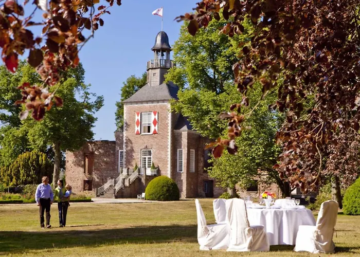 Schloss Hertefeld & Hertefeldhof Hotel Weeze